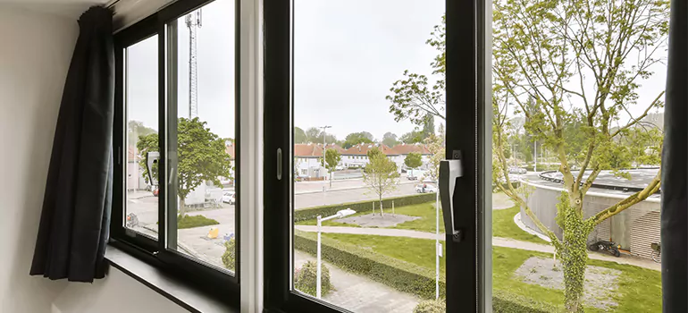 Aluminum End Vent Slider Windows in University, FL