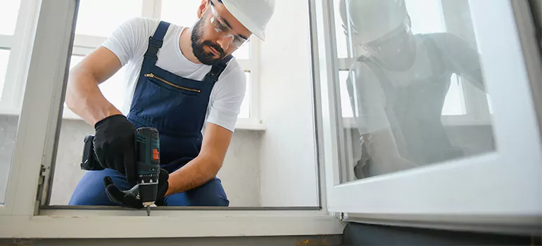 Replace Broken Window Pane in University, FL